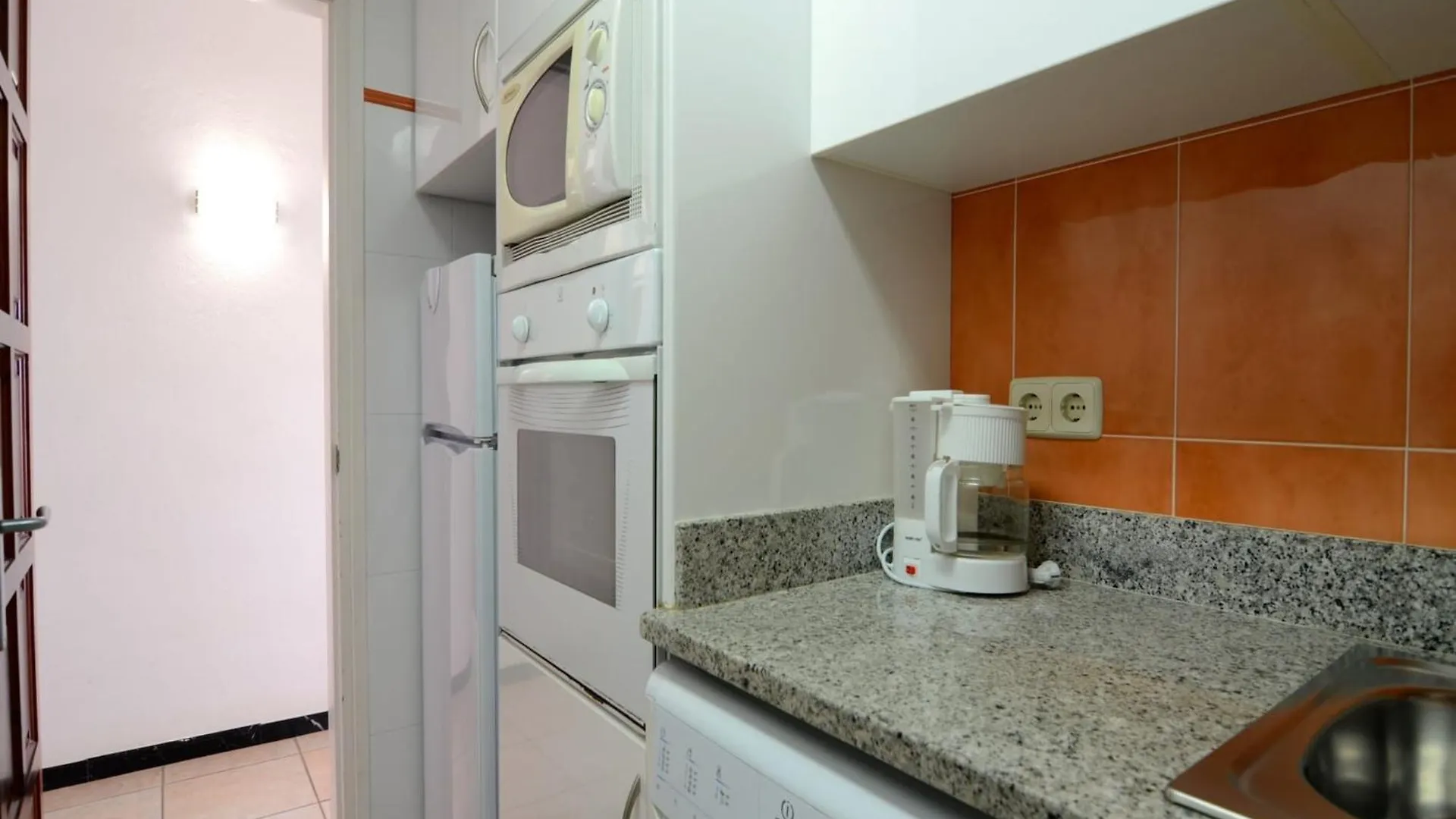 The Apartment In Estartit 埃斯塔蒂特